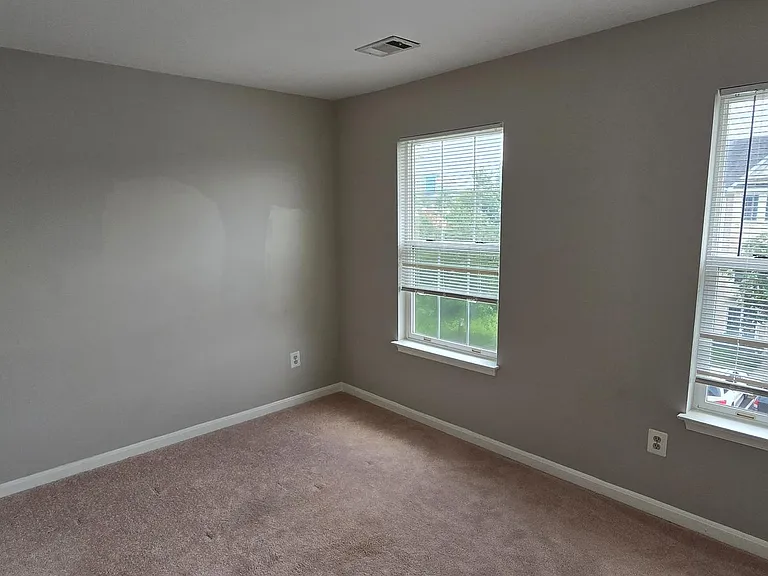 2436 Old Farmhouse Ct — Photo 19