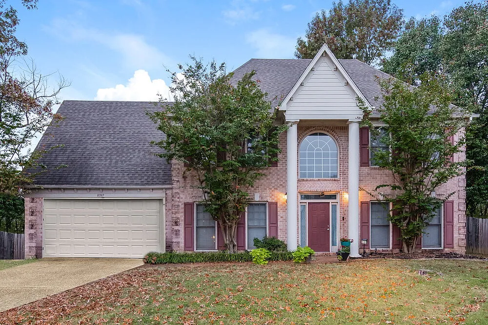 5 bed, 3.5 bath, 3383 sqft, $3,210 — Photo 1