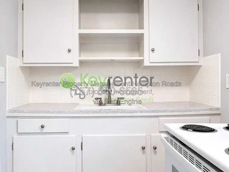 7738 Castleton Pl #3 — Photo 5