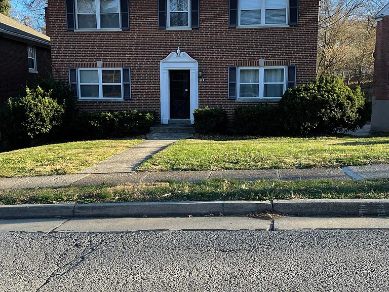 1119 Amsterdam Rd #4 — Photo 1