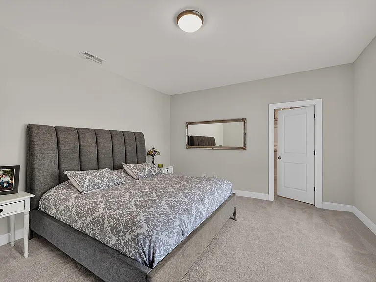 210 Lookout Rdg — Photo 33
