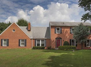 4 Eastfield Rd, Hummelstown, PA 17036