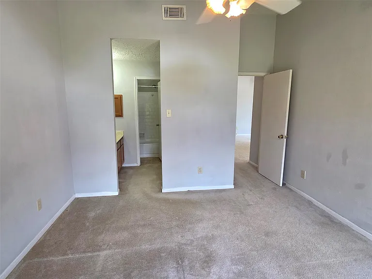 67 E Park West Dr — Photo 14