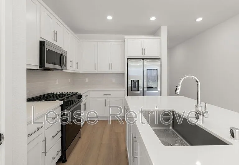 4748 Concordia Ave — Photo 13