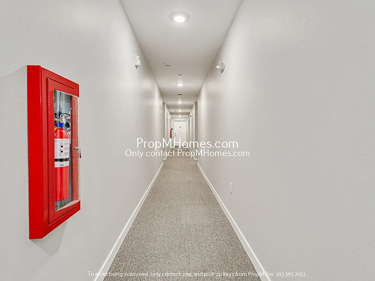 1825 SE 50th Ave #301 — Photo 15