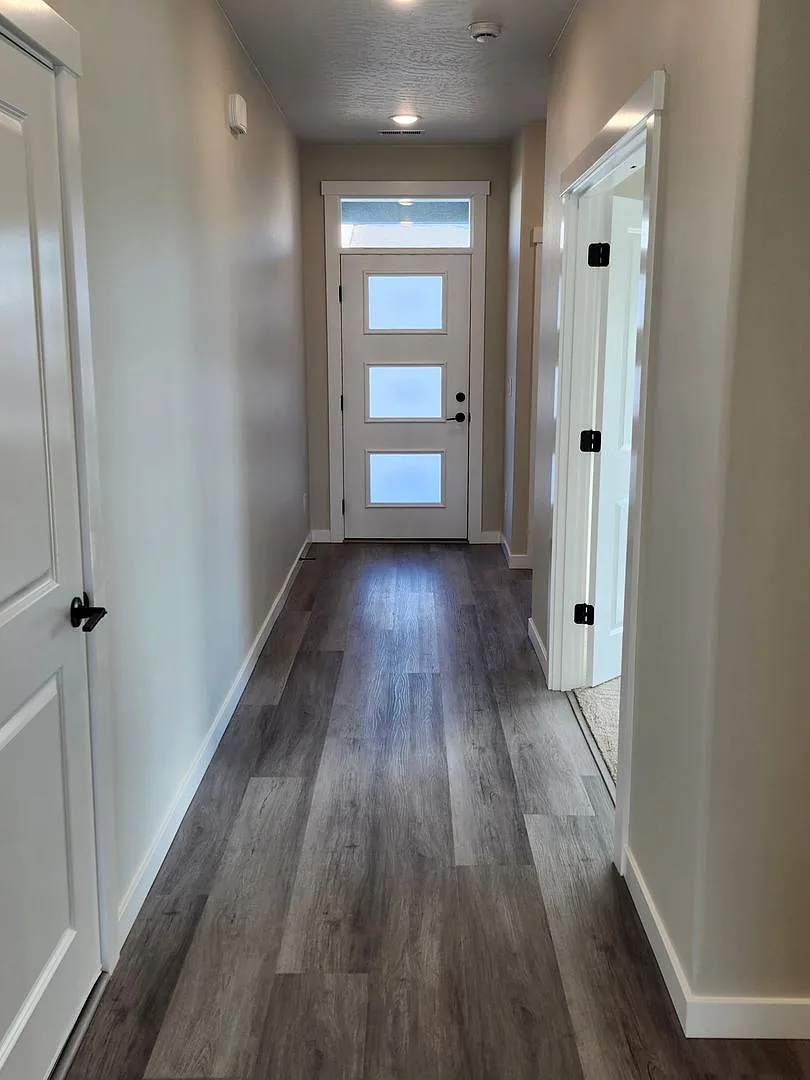 3 bed, 2 bath- Kennewick Location! — Photo 3