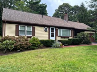 42 Yawl Rd, Osterville, MA 02655