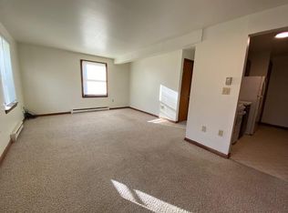 267 Main St #4, Thomaston, ME 04861