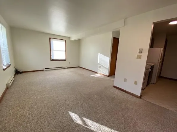 267 Main St #4, Thomaston, ME 04861