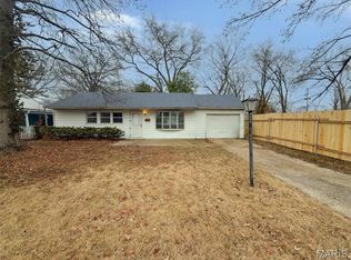 21 Agnes Dr, Cahokia, IL 62206