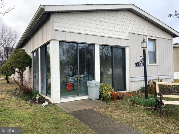 367 Woodstream Way, North Wales, PA 19454