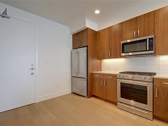2nd image of 222 West Ave Unit 1807