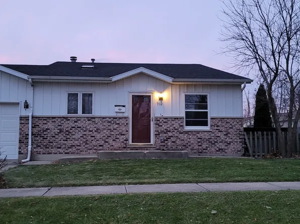 702 N Porter St #702, Elgin, IL 60120