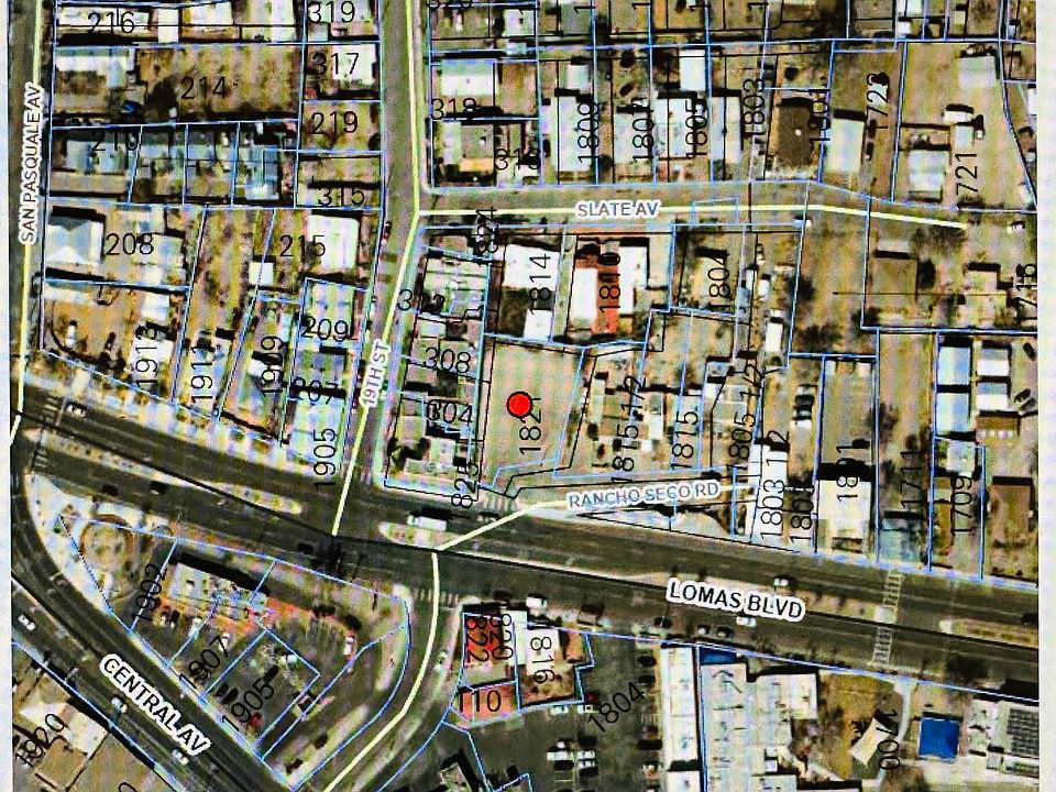 2nd image of 1821 Lomas Blvd NW
