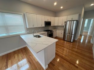 126 Cross St #2, Somerville, MA 02145