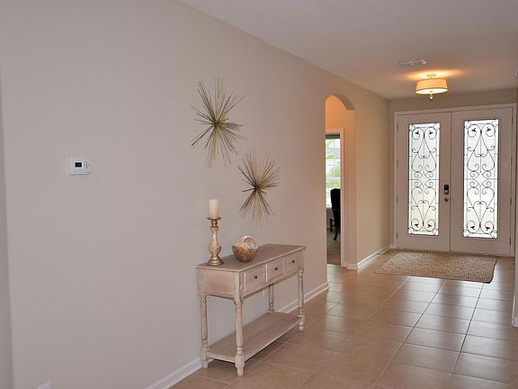 4th image of 83 Mercutio Ln