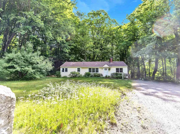 16 Bond's Corner Road, Hancock, NH 03449