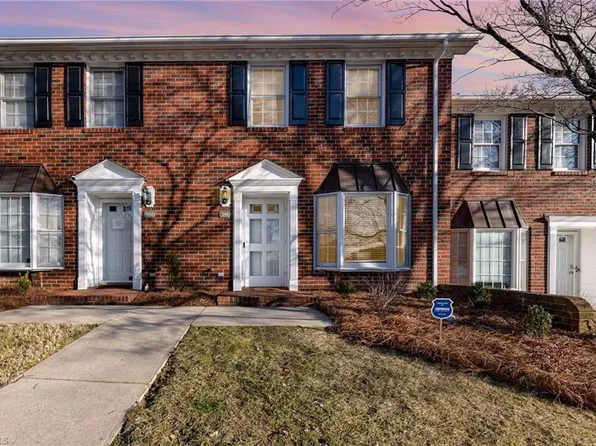 1096 Christmas Pl, Greensboro, NC 27410