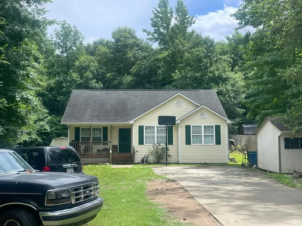 2610 Riddle Rd, Durham, NC 27703