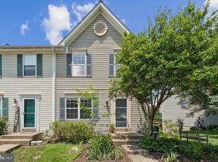 546 Highland Towne Ln, Warrenton, VA 20186