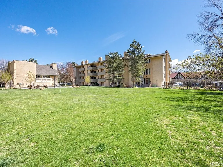 3030 Oneal Pkwy #35 — Photo 11