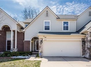2078 Preserve Cir W, Canton, MI 48188