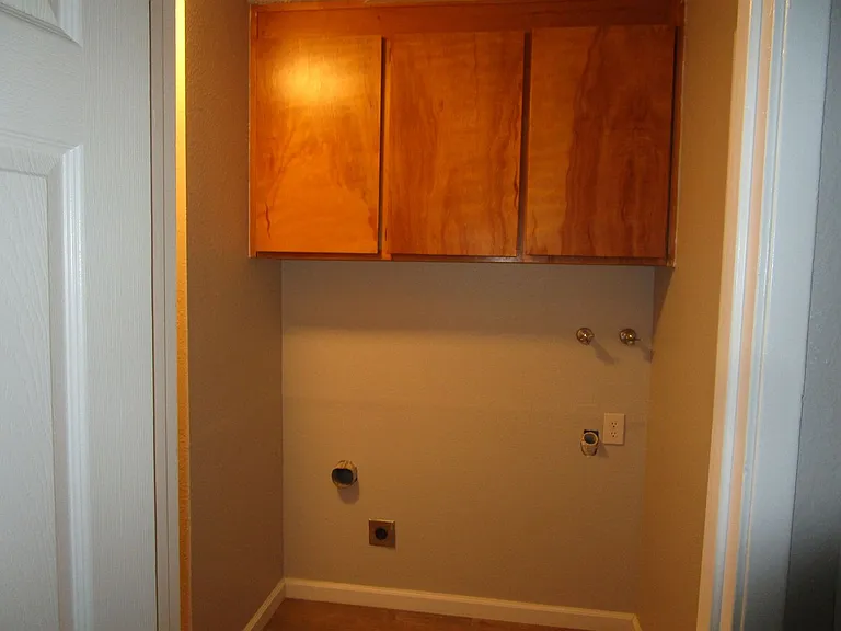 1426 Callen St — Photo 11