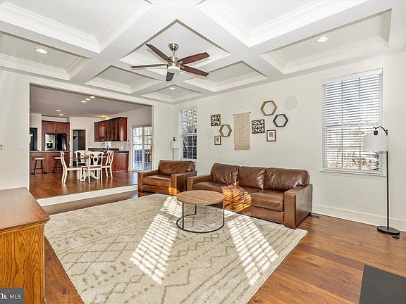 3rd image of 11402 Woodbridge Ct