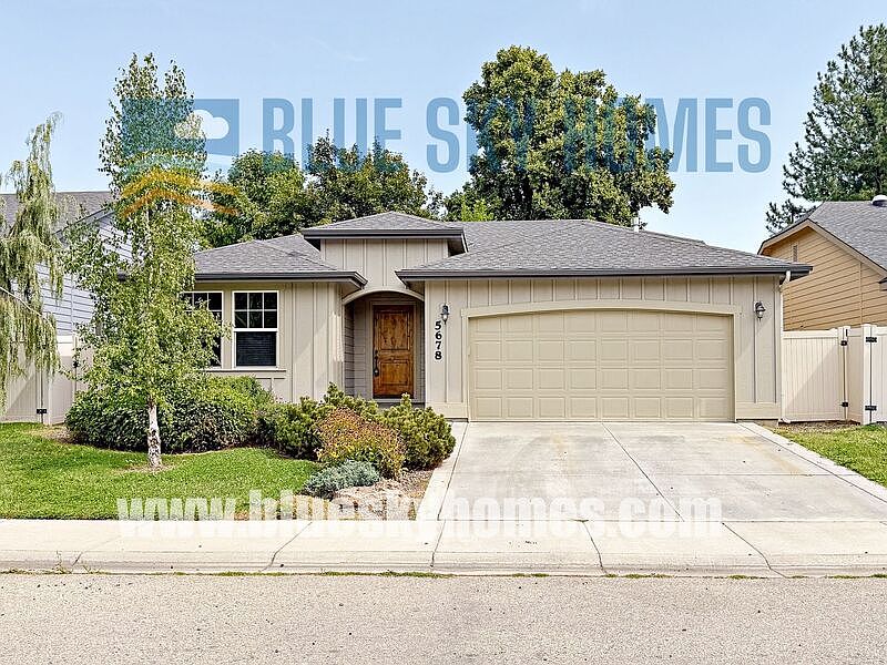 1st image of 5678 N Armstrong Ave