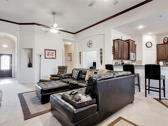 3rd image of 1517 Summerwood Ln
