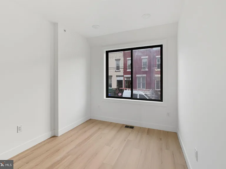 2713 W Montgomery Ave #A — Photo 9
