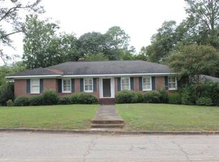 102 Valley Dr, Americus, GA 31709