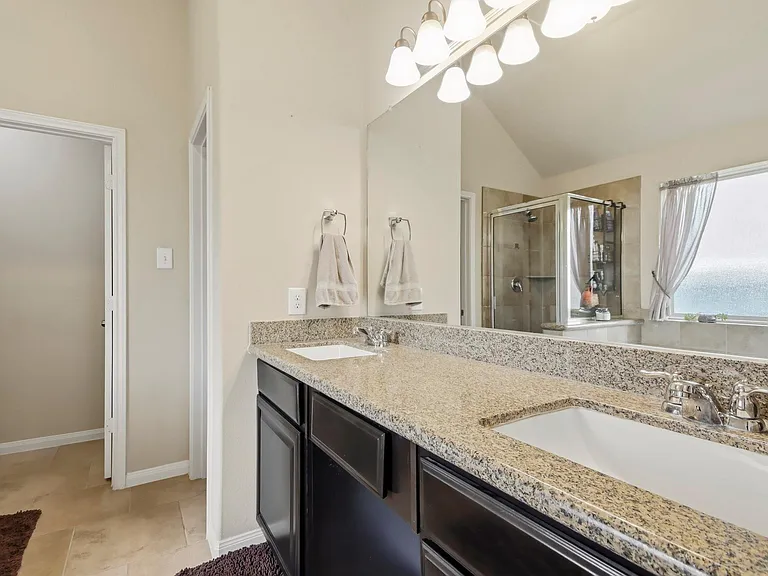 24142 Auburn Woods Ct — Photo 22