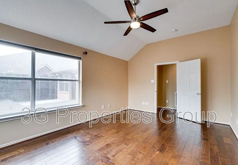 3900 Oak Park Dr — Photo 19