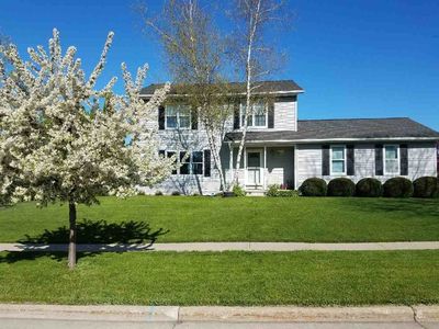 729 Westlawn Dr, Cottage Grove, WI, 53527