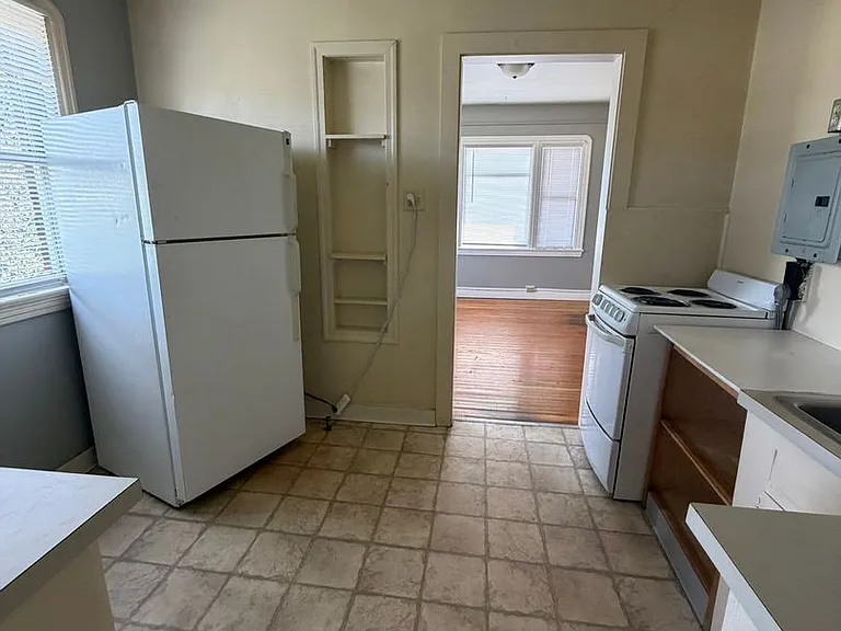 1120 Pine St #303 — Photo 2