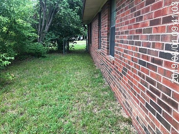 4th image of 102 E Jackson Ave S