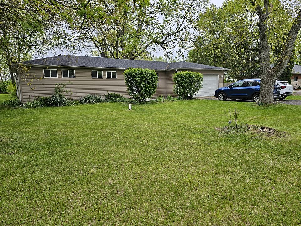 1st image of 77 Casco Dr