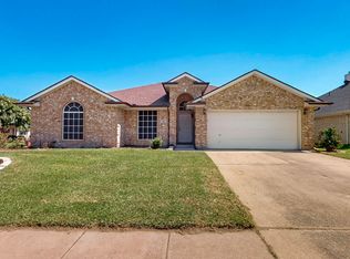 201 Settlers Glen Trl, Arlington, TX 76002