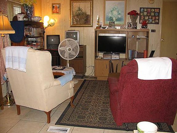 3rd image of 2110 Mo Ho Dr