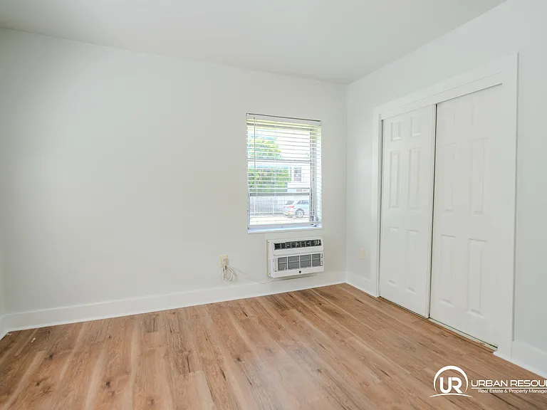 433 NE 82nd St #1 — Photo 5