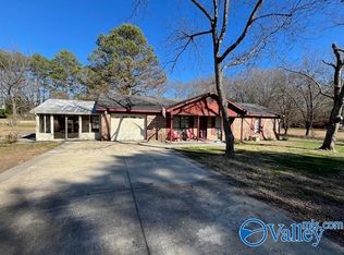 104 Oxmore Flint Rd SW, Decatur, AL 35603