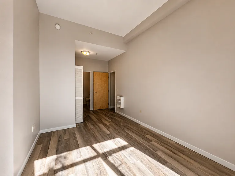 701 Columbia St #107 — Photo 10