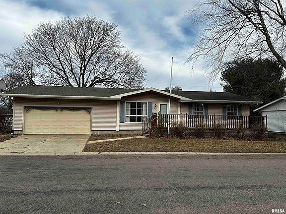 2nd image of 606 Hall Dr