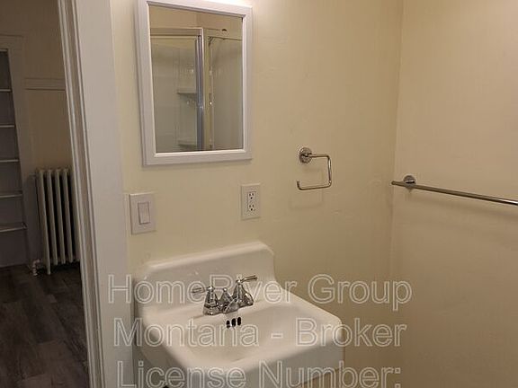 4th image of 334 W Alder St APT 1