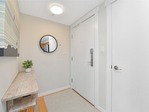 2nd image of 751 Fairfield Rd #1903