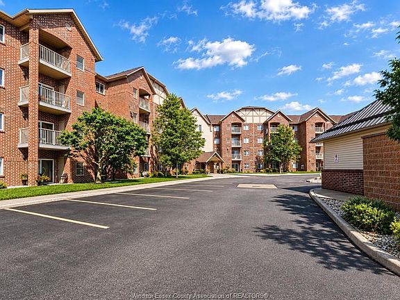 2nd image of 3160 Wildwood Dr #217