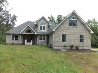 285 Whipple Rd, Pascoag, RI 02859