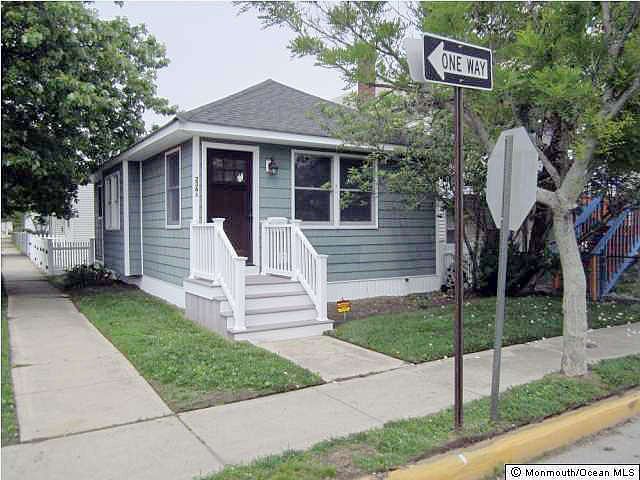 1st image of 236A Dupont Ave