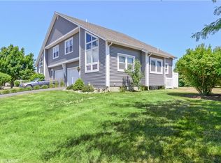 75 Quannacut Rd #A, Westerly, RI 02891